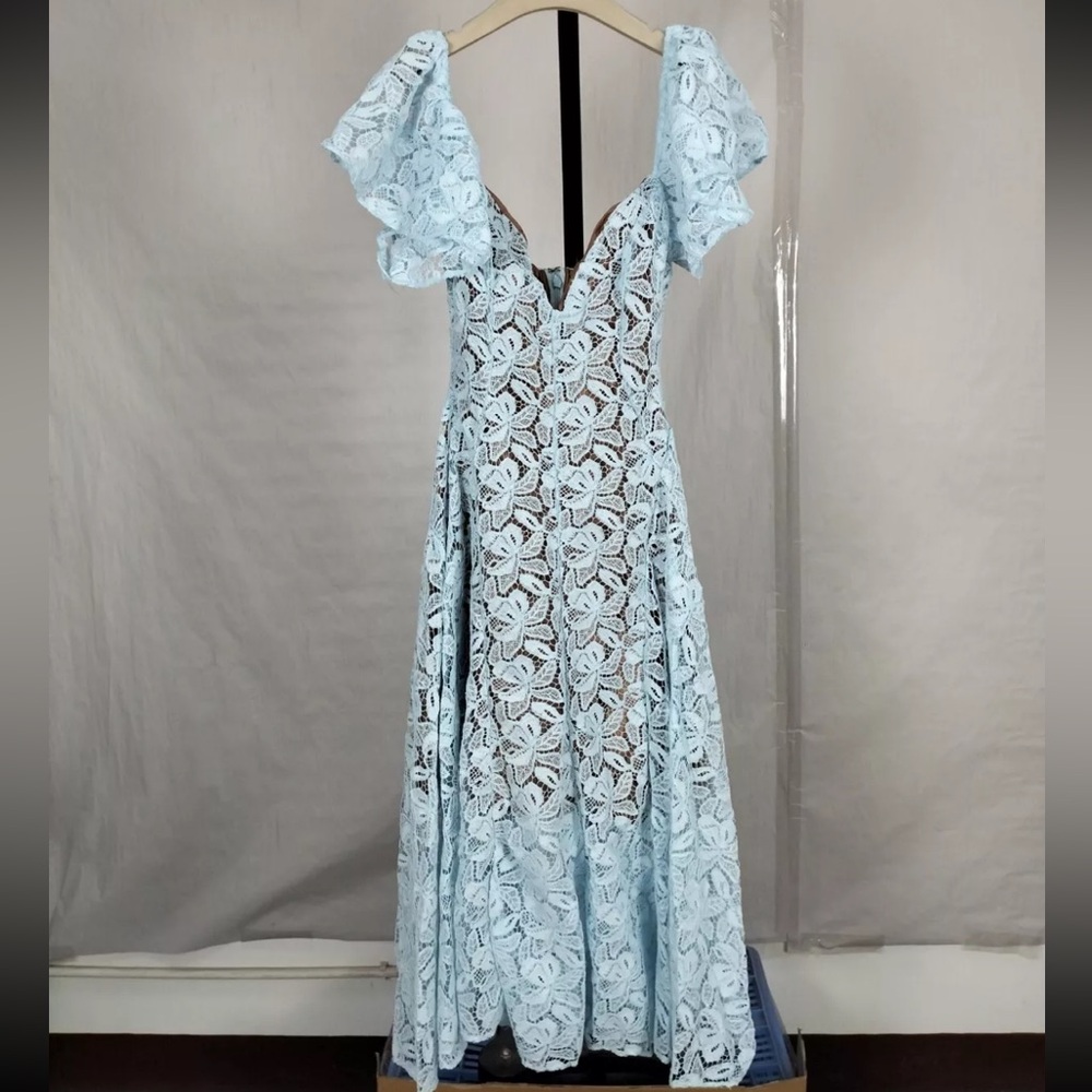 HOUSE OF CB 'Austen' Bluebell Floral Lace Midi Dress - Picture 6 of 10